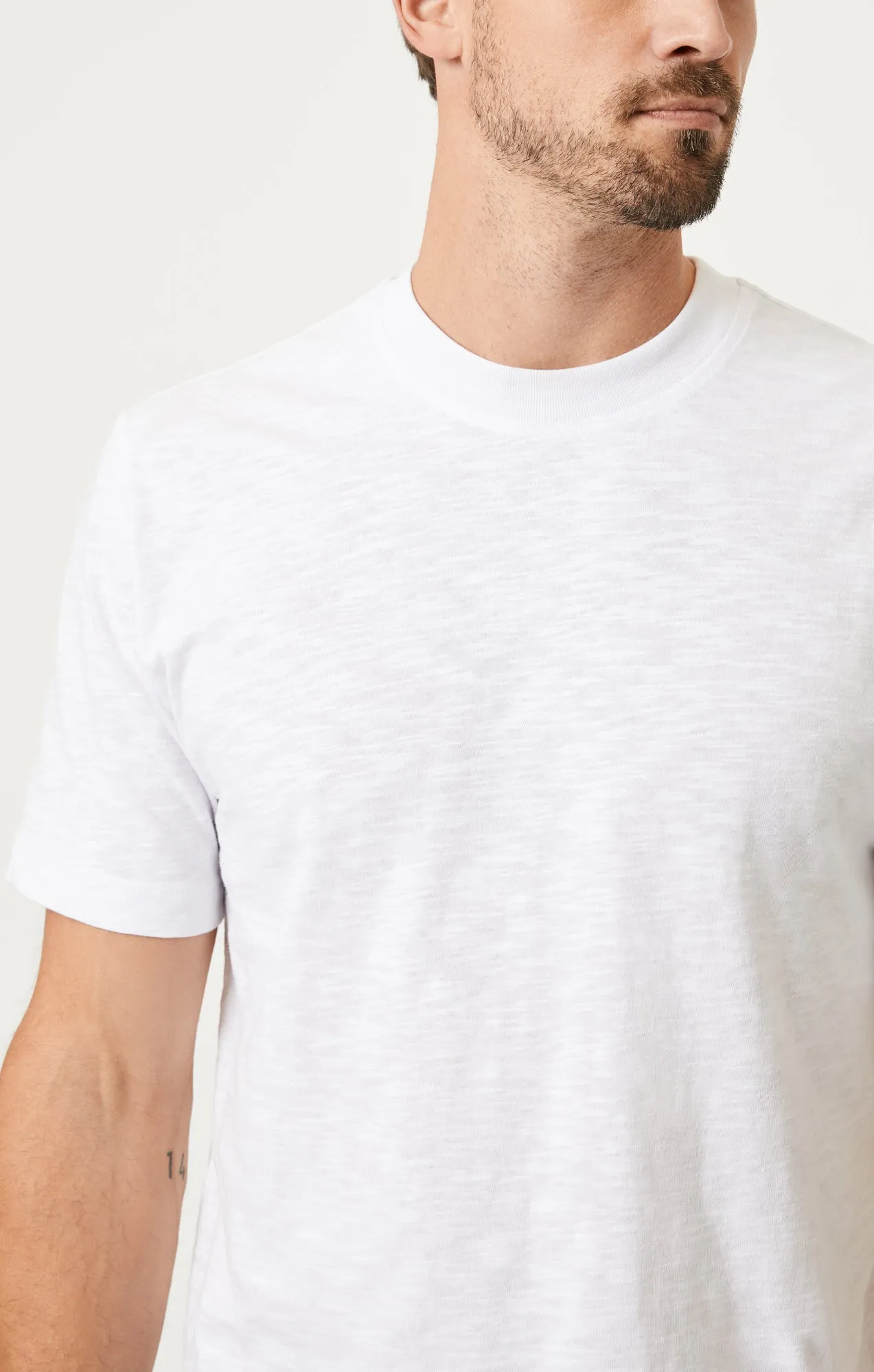 SHORT SLEEVE T-SHIRT IN WHITE